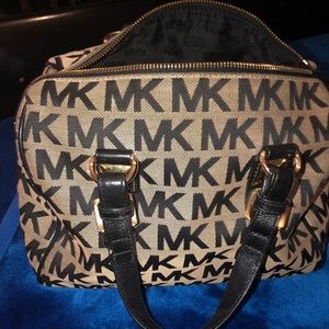 MICHEAL KORS BAG